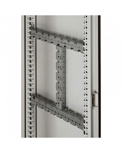 Набор траверсов Legrand 020532 в Хасавюрте Аксессуары для стоек и шкафов Pintop.ru