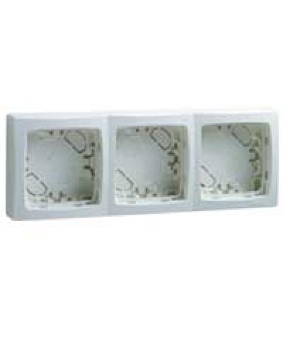 Рамка Legrand 086093 в Хасавюрте Аксессуары для кабель-канала Pintop.ru