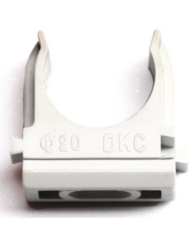 Держатель с защелкой, д.50 мм DKC 51050 в Хасавюрте Держатели, клипсы, скобы Pintop.ru