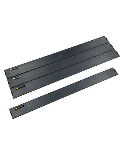 19 пластиковая фальш-панель 4U, разделяемая, быстросъемная, черная LANMASTER LAN-CB-FPP-4U в Хасавюрте Аксессуары для стоек и шкафов Pintop.ru