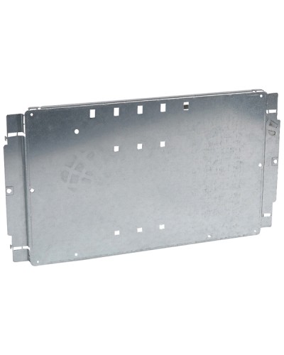 Пластина Legrand 020207 в Хасавюрте Щиты электрические Pintop.ru