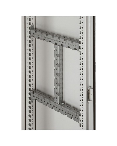 Траверс многофункциональный Legrand 048033 в Хасавюрте Аксессуары для стоек и шкафов Pintop.ru