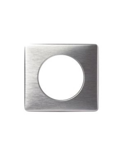 Рамка 1 пост алюминий Celiane Legrand 068921 в Хасавюрте Аксессуары для кабель-канала Pintop.ru