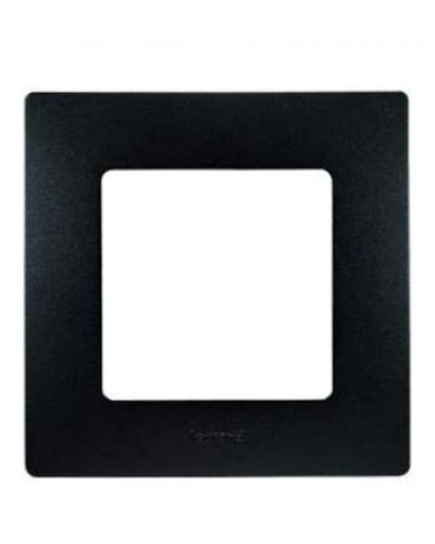 Рамка Legrand 672581 в Хасавюрте Аксессуары для кабель-канала Pintop.ru