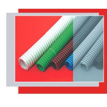 Труба гофрированная ПНД тяжелая диам 32 мм, с зондом, без галогена Экопласт 21132HF