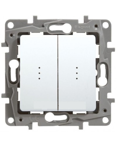 Переключатель двухклавишный с подсветкой Etika Plus 10 AX 250 В белый Legrand 672216 в Хасавюрте Аксессуары для кабель-канала Pintop.ru