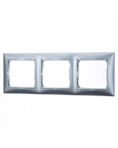 Рамка 3п Valena Legrand 770153 в Хасавюрте Аксессуары для кабель-канала Pintop.ru